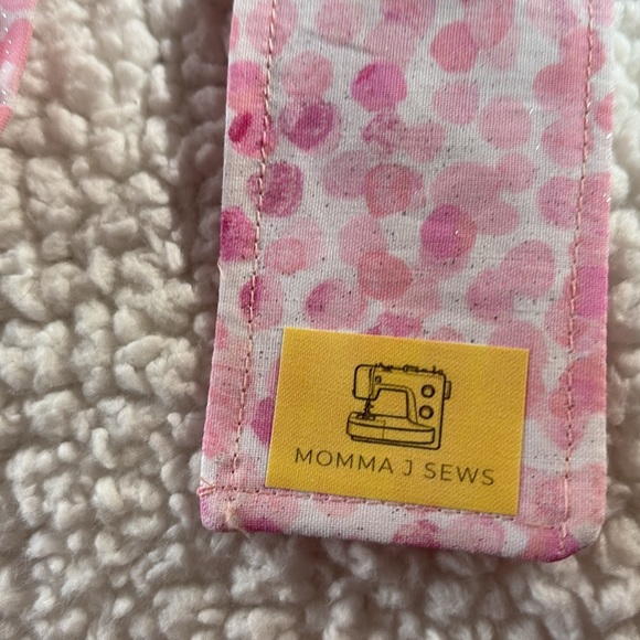 Great teacher gifts ! Hand crafted Pink and White Heart Lanyard/Pen holder - Picture 4 of 4